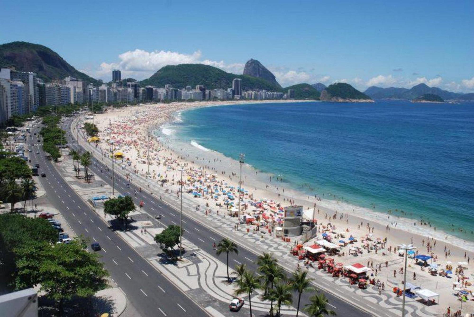 Apto Completo Quadra Praia Posto 06 Arpoador Rio de Janeiro